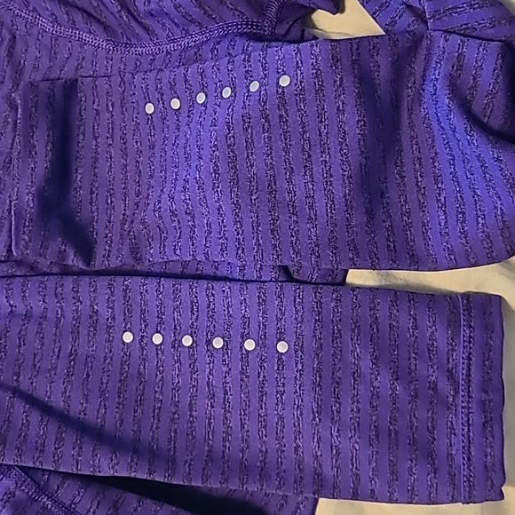 Nike Dri-Fit Running Purple Quarter Zip Jacket with Thumb holes Size XS - Picture 6 of 6